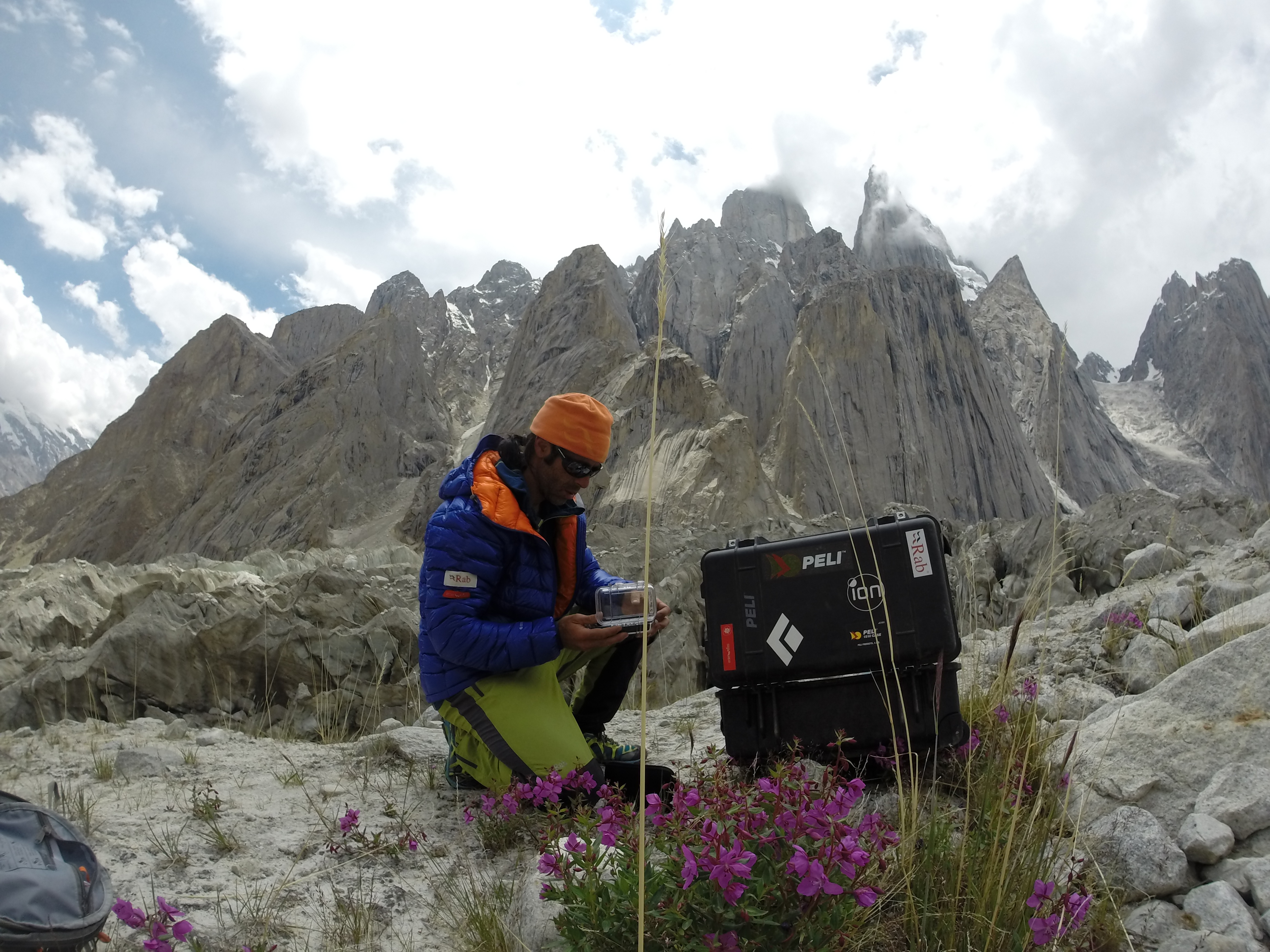 The Spanish Route on the Nameless Tower: The Preparation (by Pedro Cifuentes)